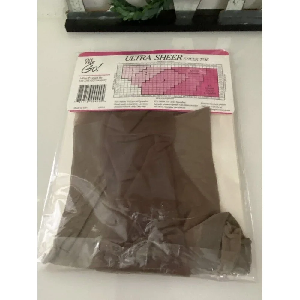 Vintage On the Go Pantyhose Womens Size 3 Platina Ultra Sheer Ultra Transparente